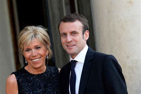 emmanuel macron et brigitte mariage|VIDEO – Les images inédites du mariage d’Emmanuel Macron et。